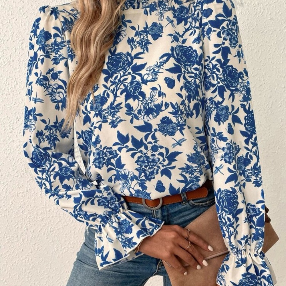 New | Blue + White Floral Print Long Flounce Sleeve Blouse | Size XL (12)